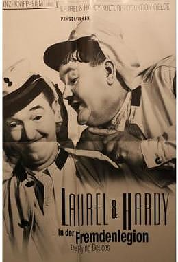 Laurel und Hardy in der Fremdenlegion