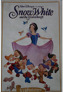 Snow White and the Seven Dwarfs- Motiv Mc Donalds B